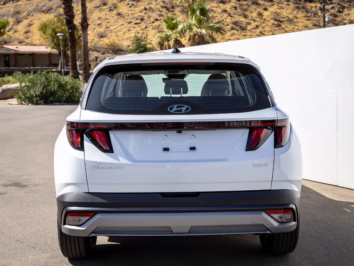 2026 Hyundai Tucson Hybrid SE (2025 Update), 9/24