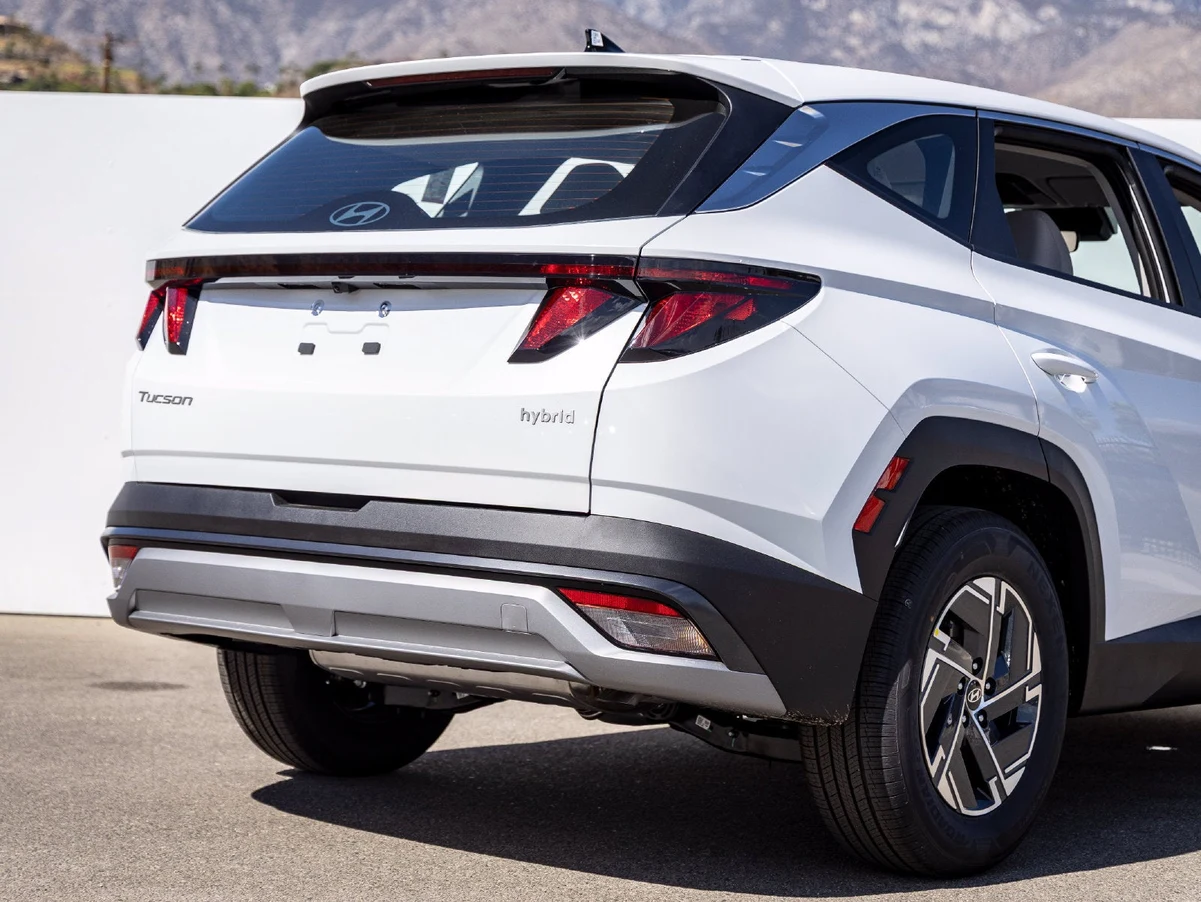 2026 Hyundai Tucson Hybrid SE (2025 Update), 13/24