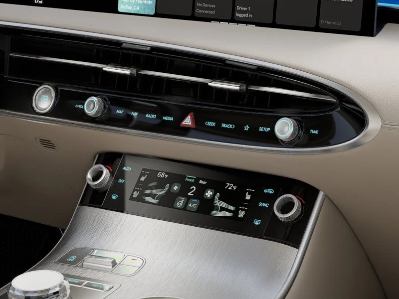 2027 Genesis GV70 2.5T Select (2024 Update), 15/16