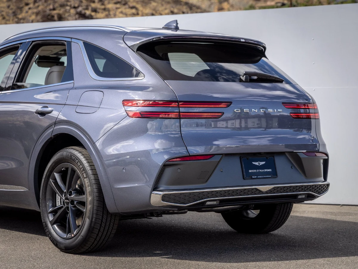 2027 Genesis GV70 2.5T Advanced (2024 Update), 9/27