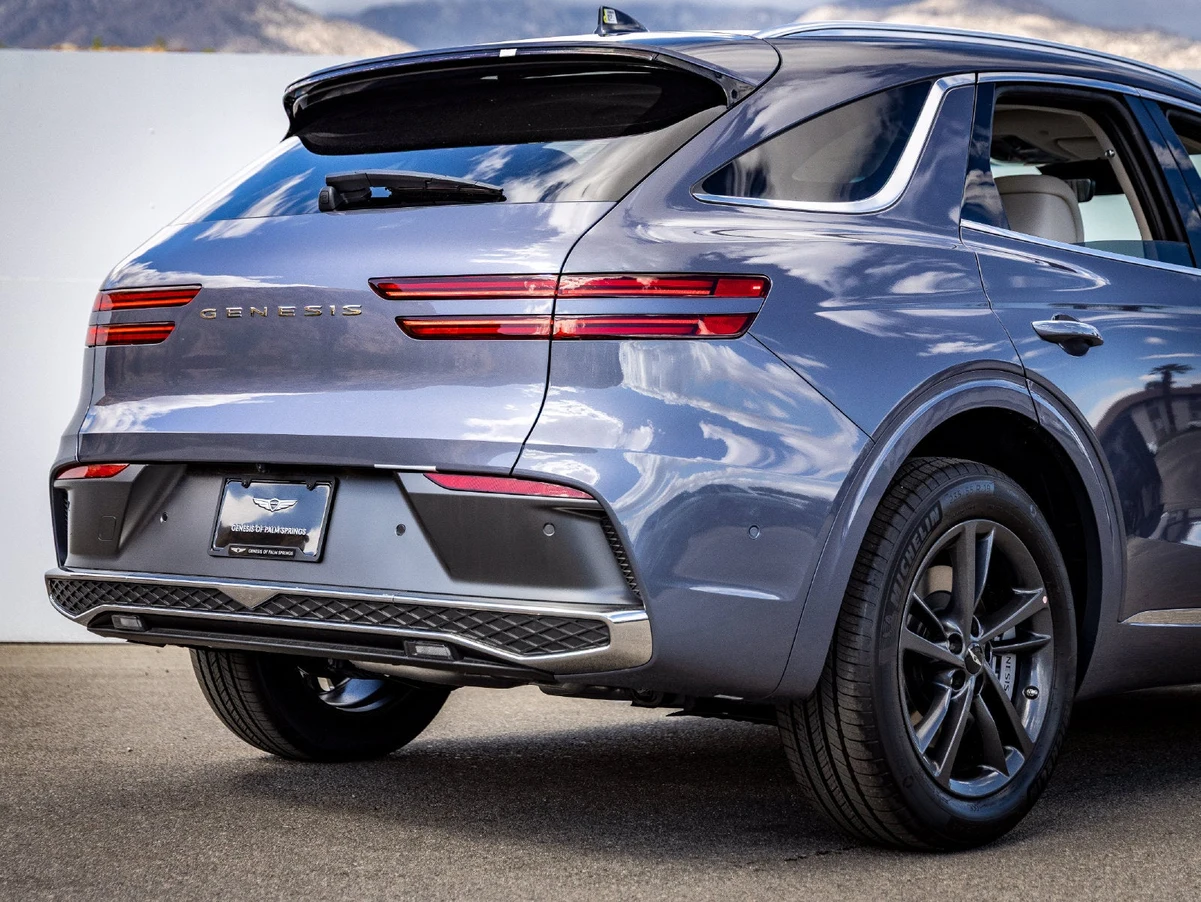 2027 Genesis GV70 2.5T Advanced (2024 Update), 13/27