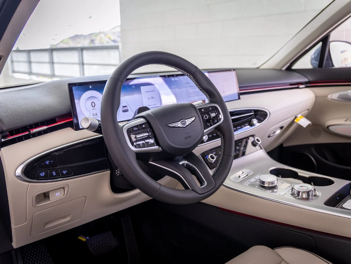 2027 Genesis GV70 2.5T Advanced (2024 Update), 16/27
