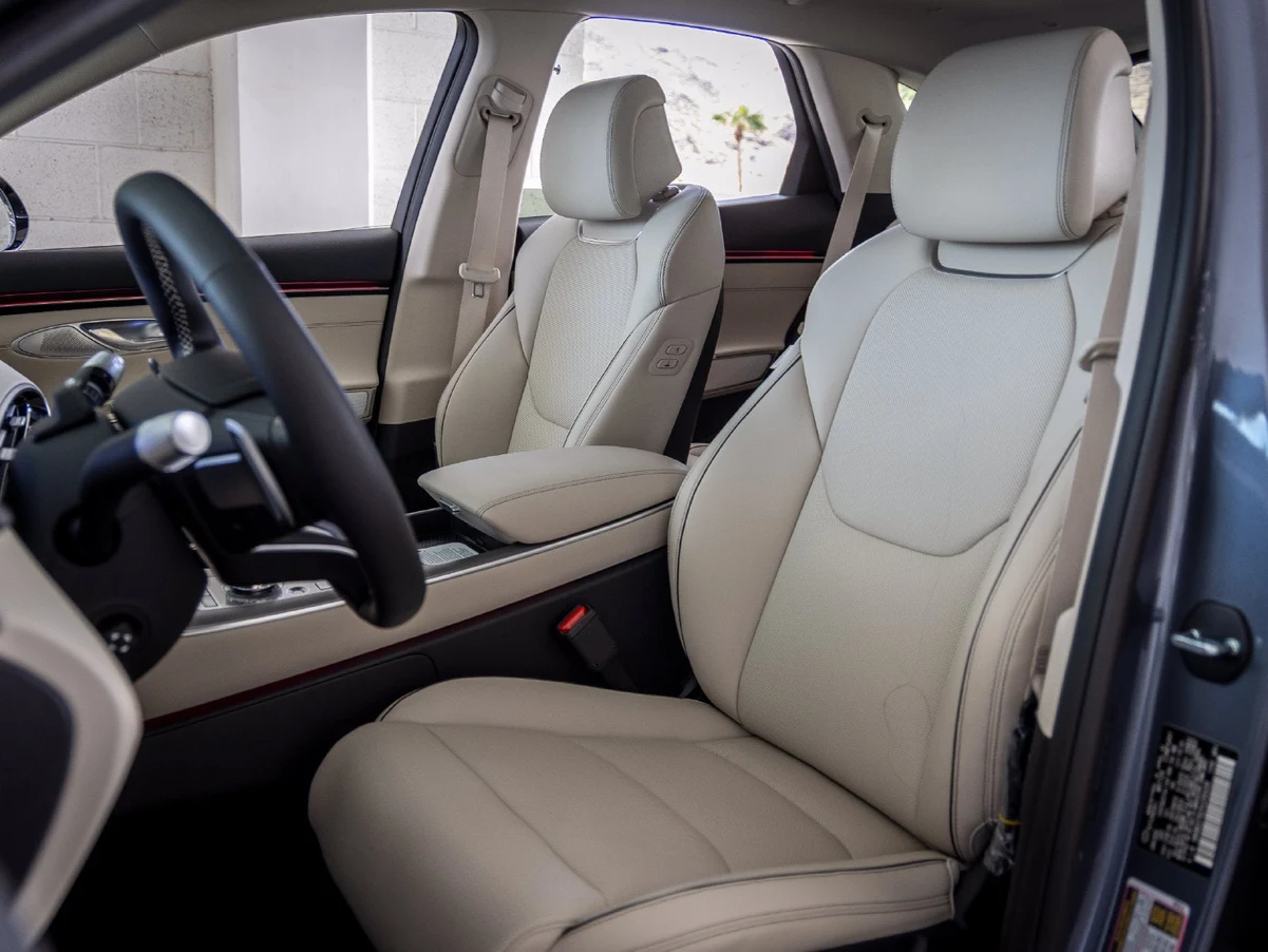 2027 Genesis GV70 2.5T Advanced (2024 Update), 17/27