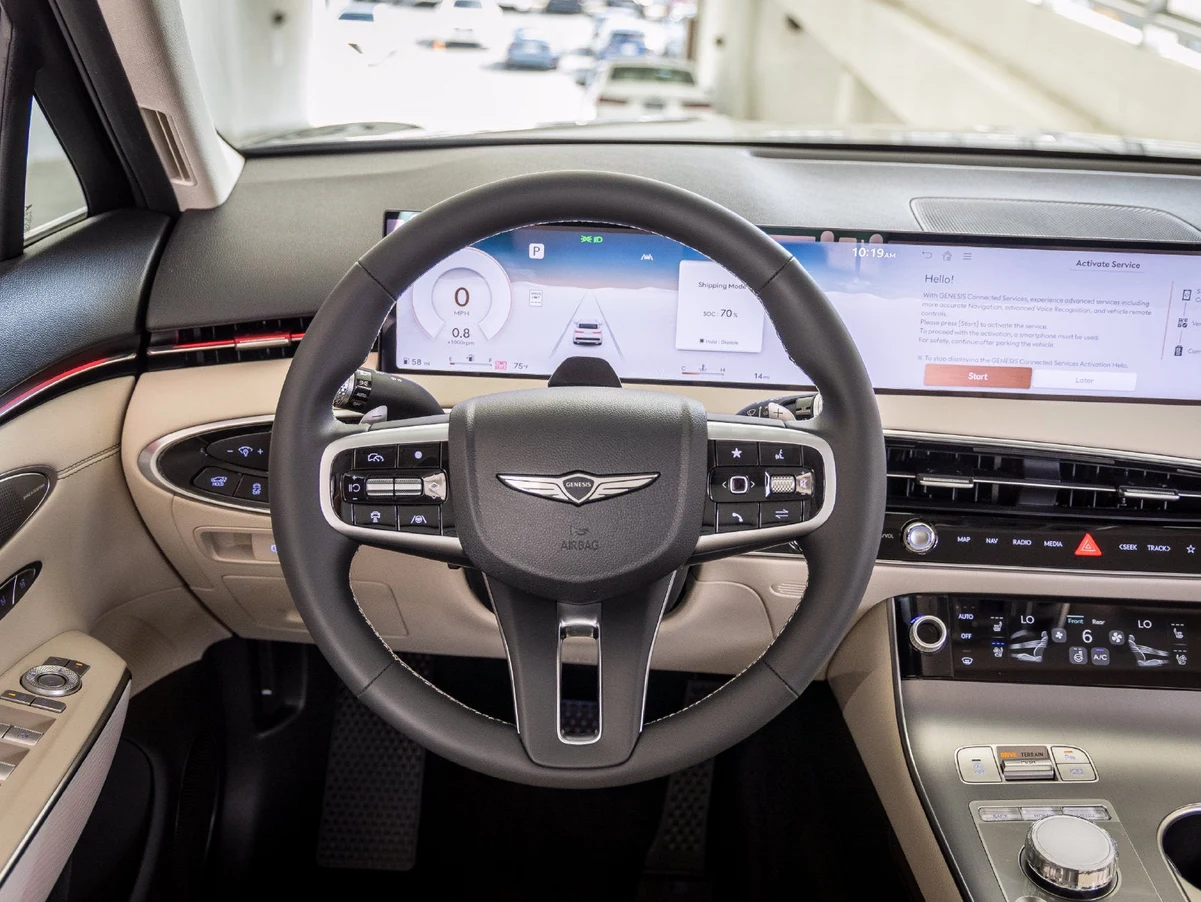 2027 Genesis GV70 2.5T Advanced (2024 Update), 18/27