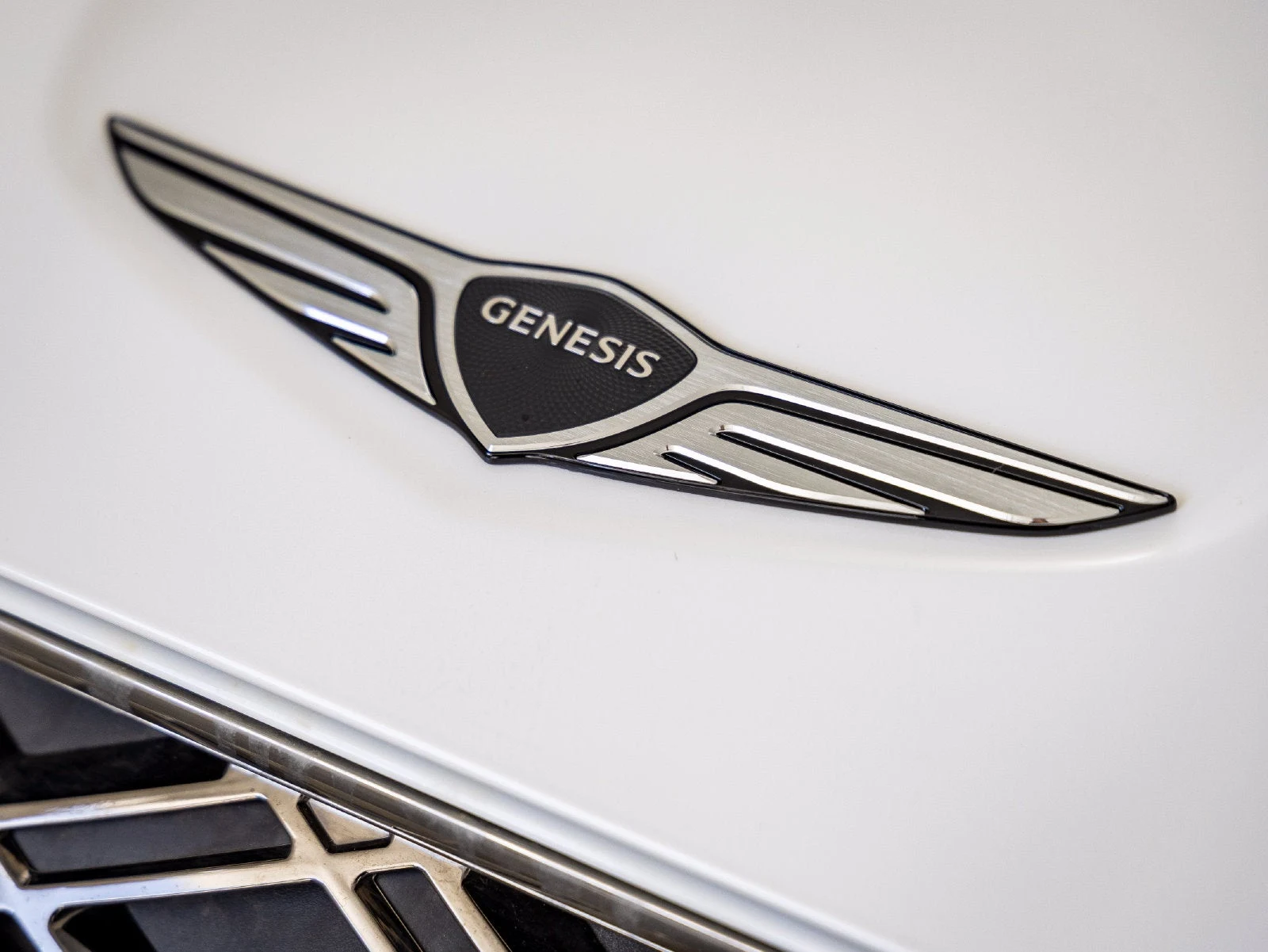 2027 Genesis GV70 2.5T Advanced (2024 Update), 3/30
