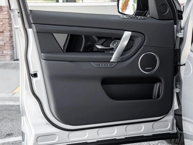 2024 Land Rover Discovery Sport S (L550), 12/30
