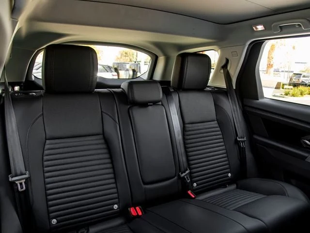 2024 Land Rover Discovery Sport S (L550), 23/30
