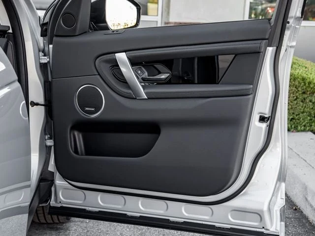 2024 Land Rover Discovery Sport S (L550), 24/30