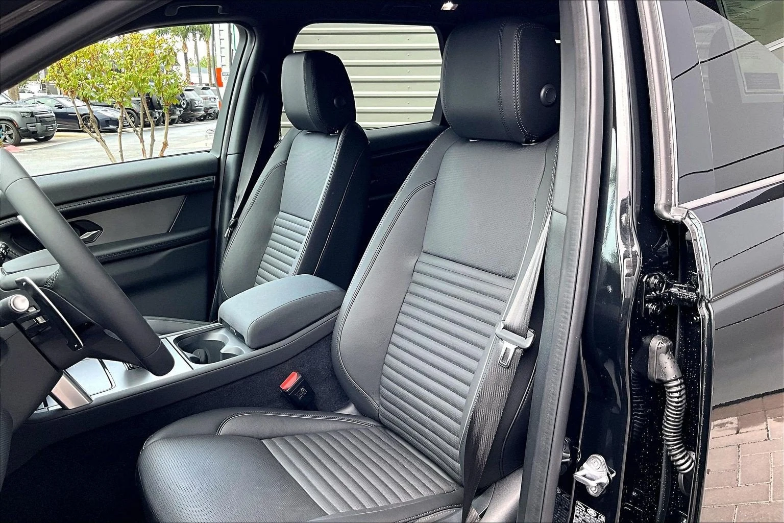 2026 Land Rover Discovery Sport Landmark (L550), 9/14