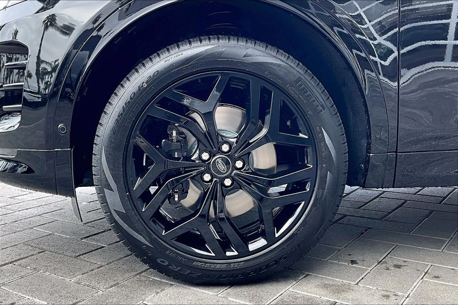 2026 Land Rover Discovery Sport Landmark (L550), 12/14