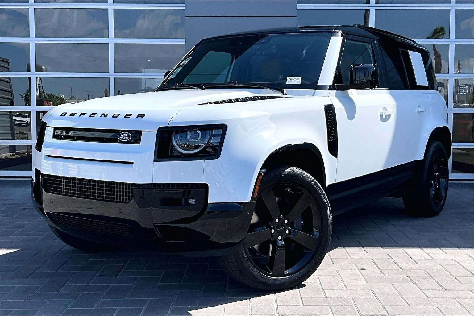 Land Rover Defender 110 X-Dynamic SE (L663) | Indigo Auto Group