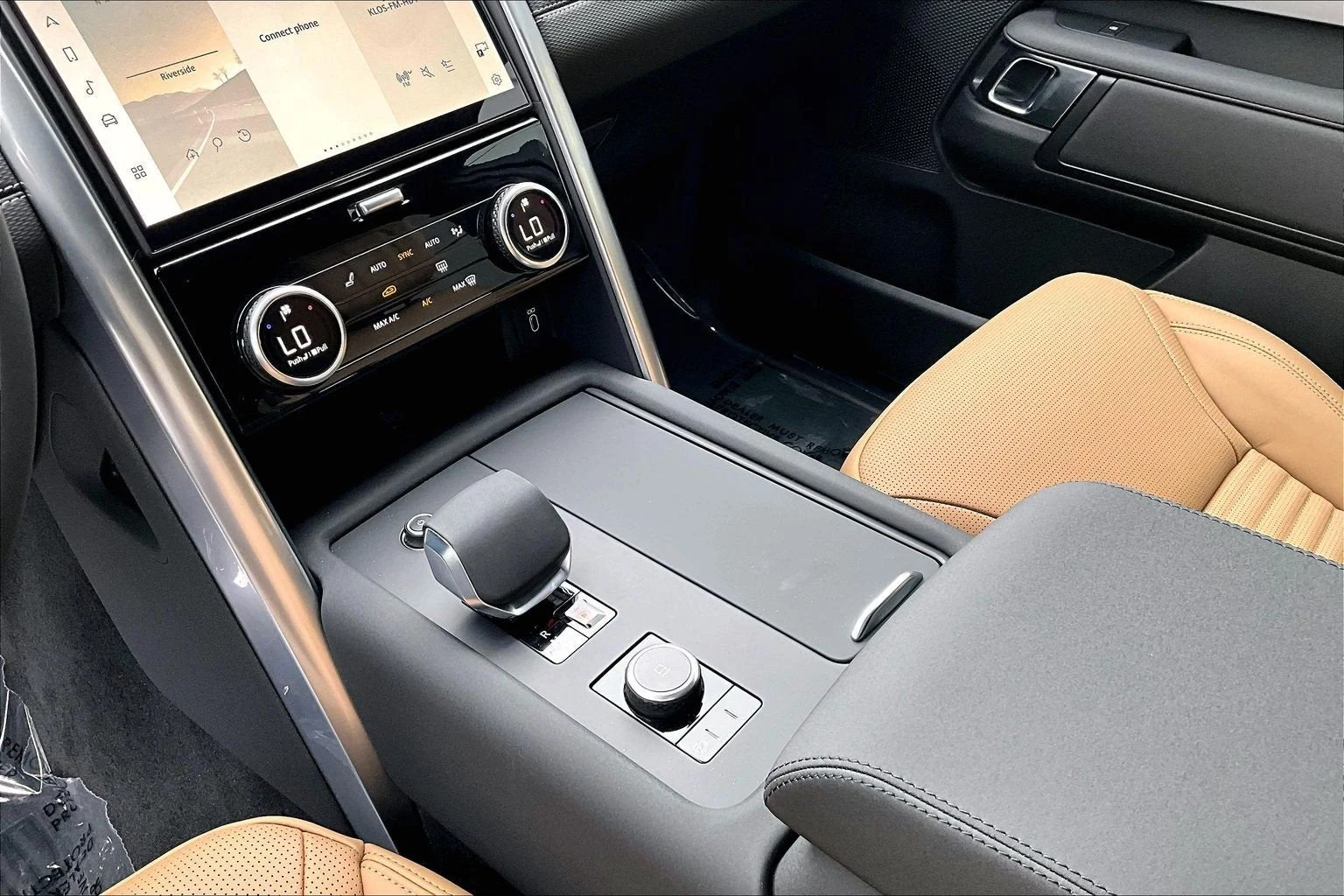 2026 Land Rover Discovery Dynamic SE (L462), 8/15