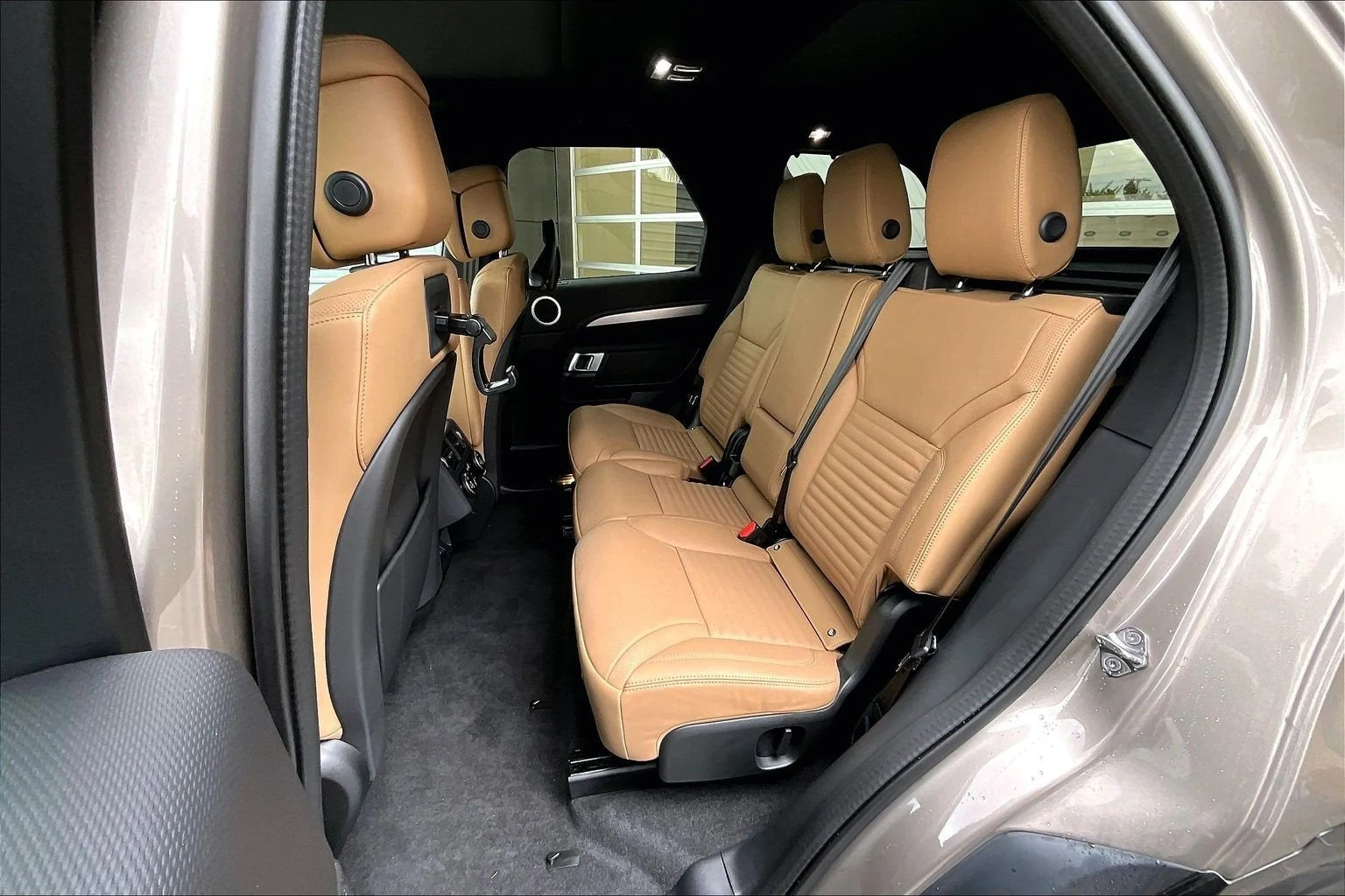 2026 Land Rover Discovery Dynamic SE (L462), 10/15