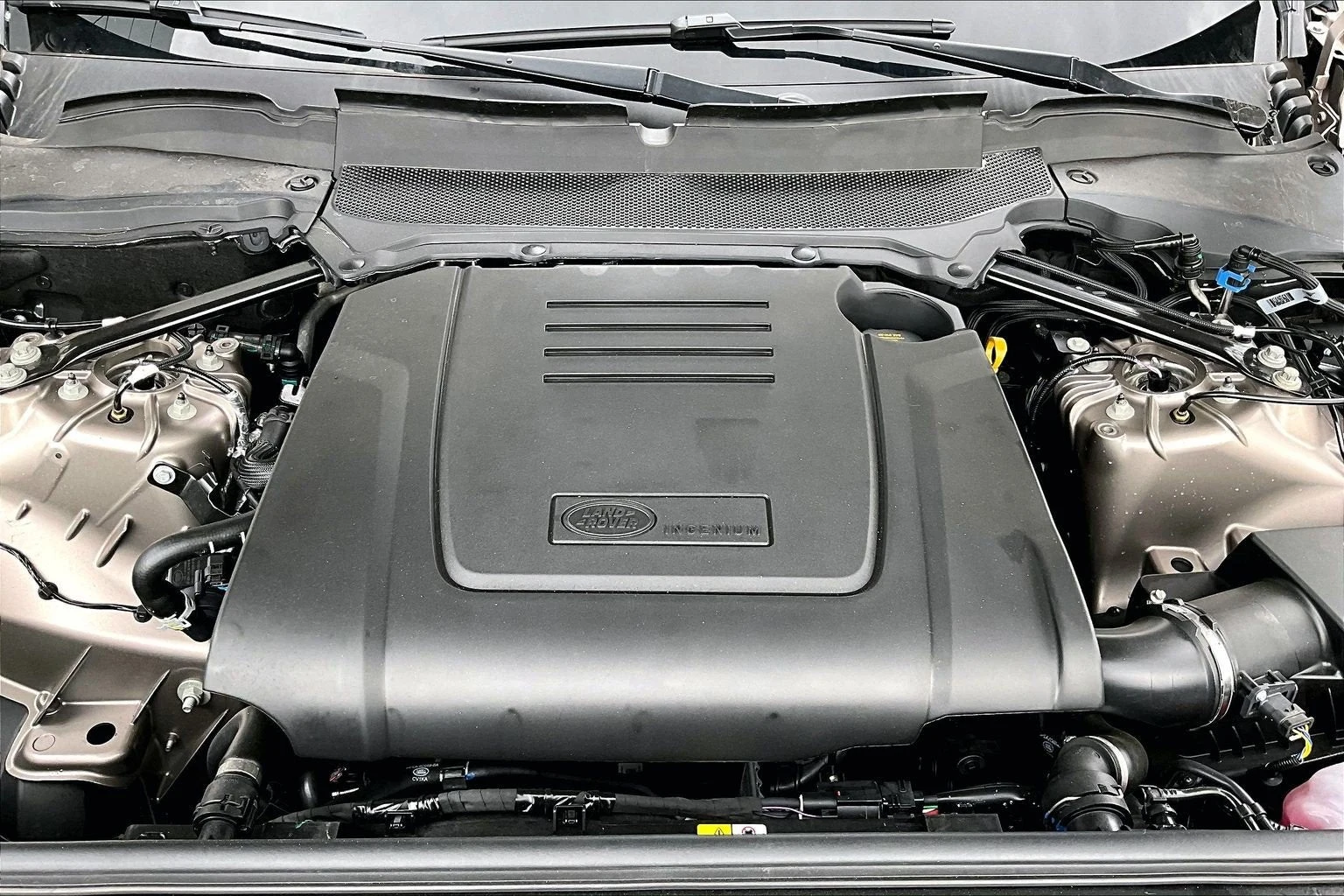 2026 Land Rover Discovery Dynamic SE (L462), 12/15