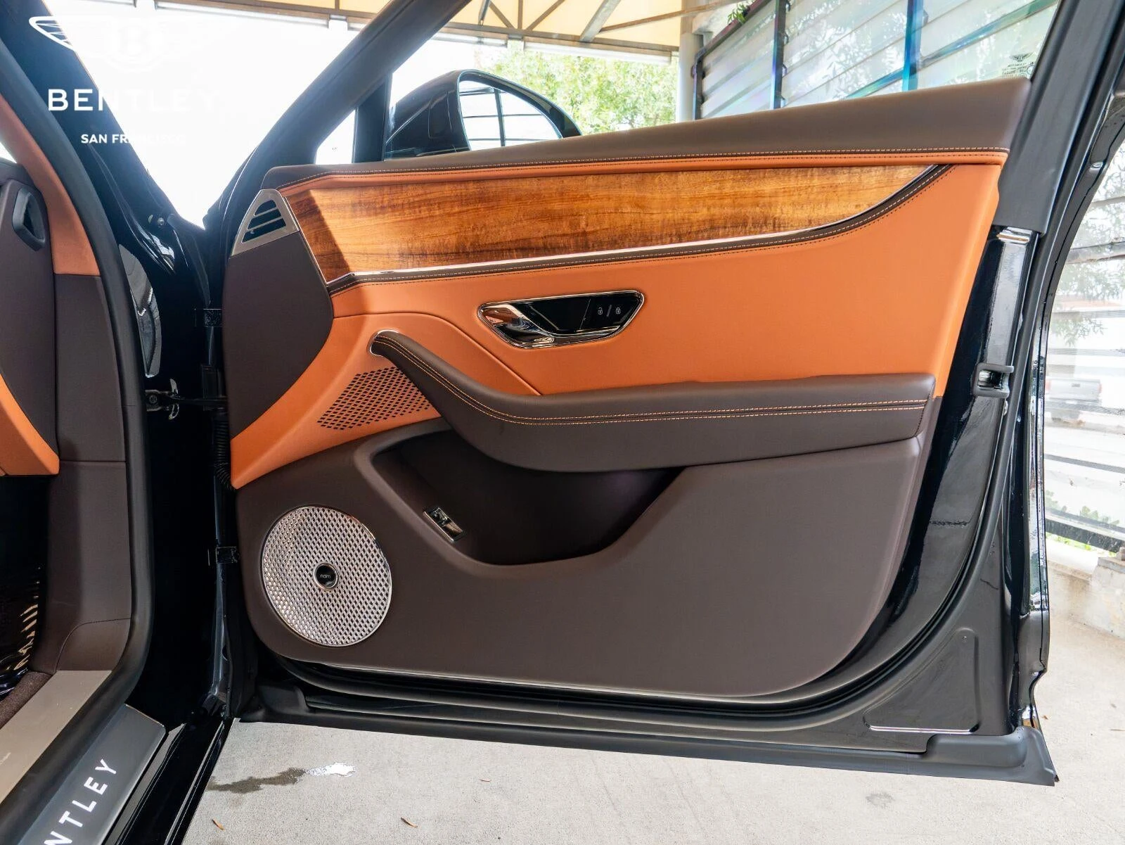 2026 Bentley Flying Spur V8 (4th Generation), 18/30