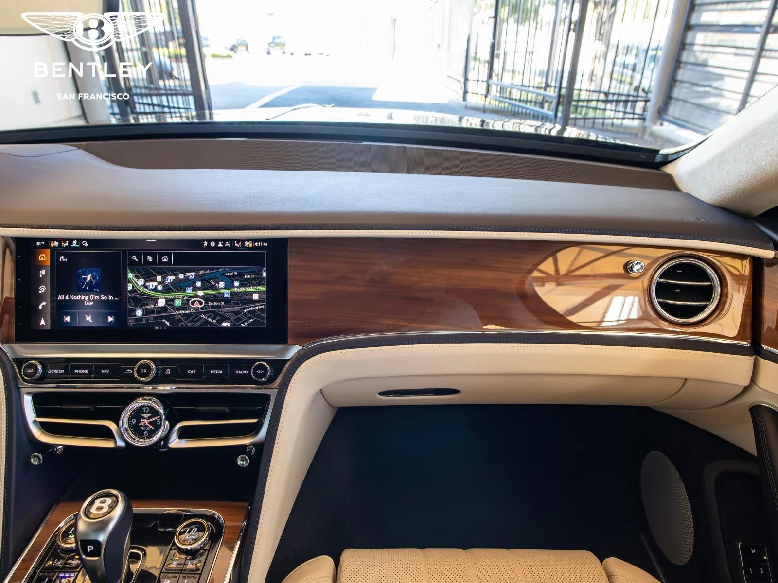 2026 Bentley Flying Spur V8 (4th Generation), 16/30