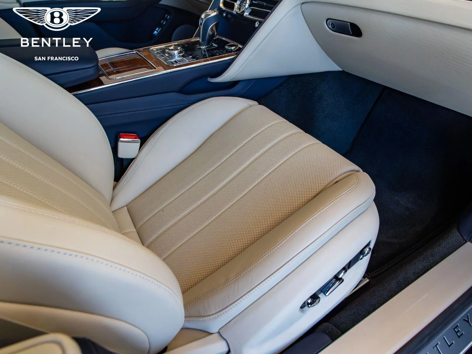 2026 Bentley Flying Spur V8 (4th Generation), 21/30