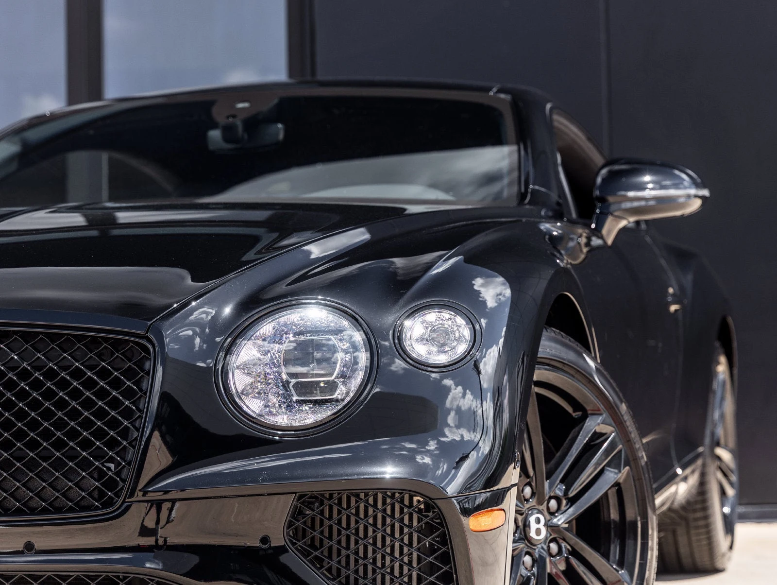 2023 Bentley Continental GTC V8 (3rd Generation), 16/30
