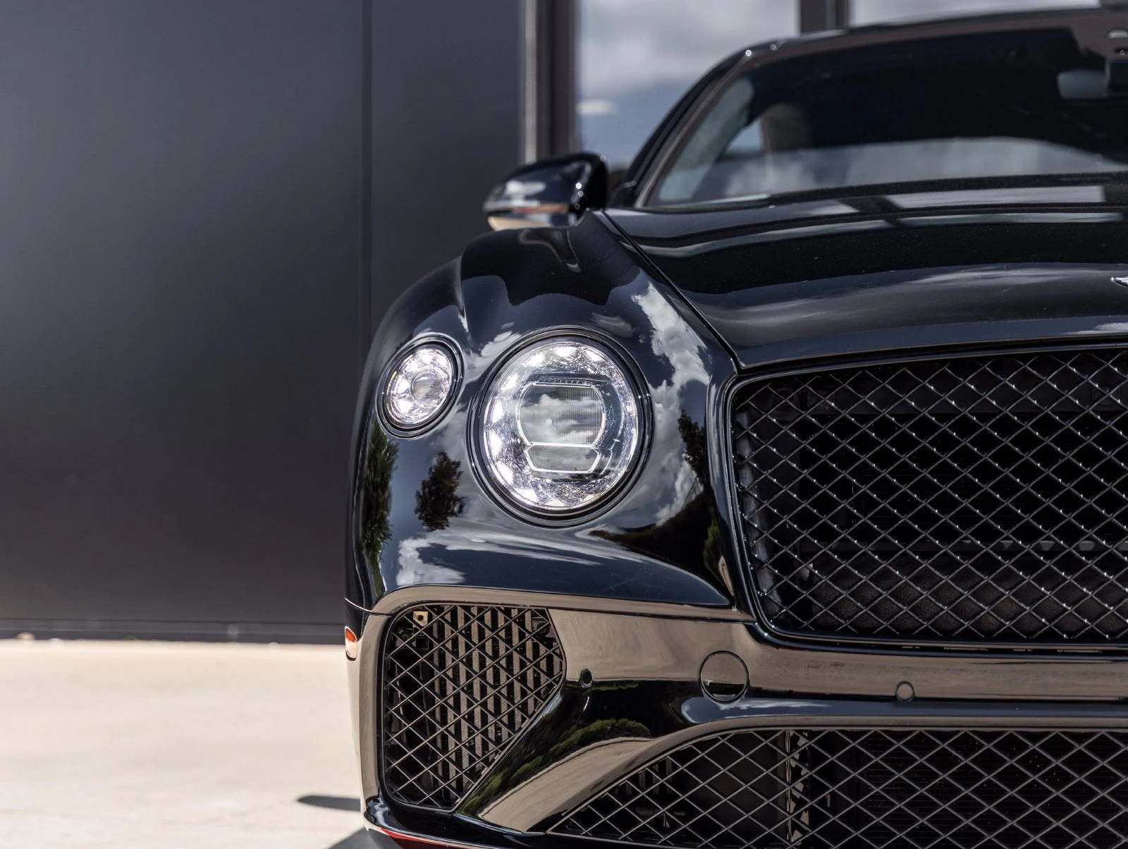 2023 Bentley Continental GTC V8 (3rd Generation), 19/30