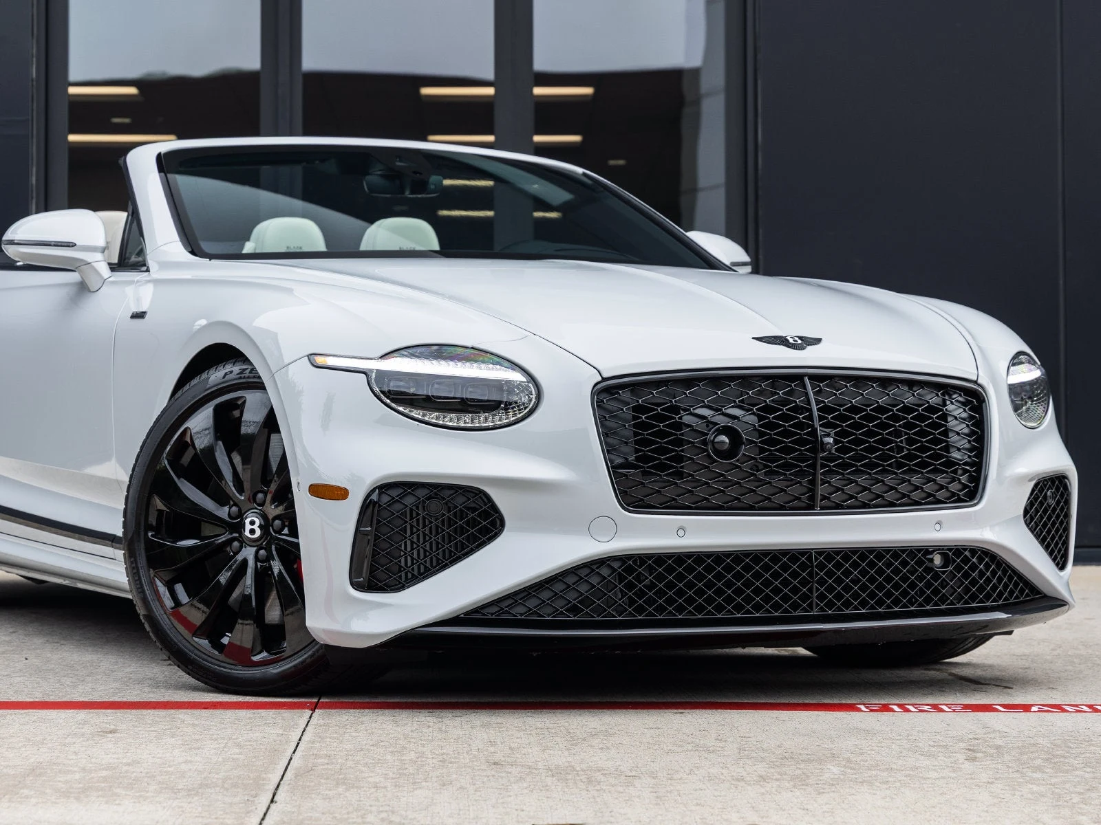2025 Bentley Continental GTC V8 (3rd Generation), 5/30