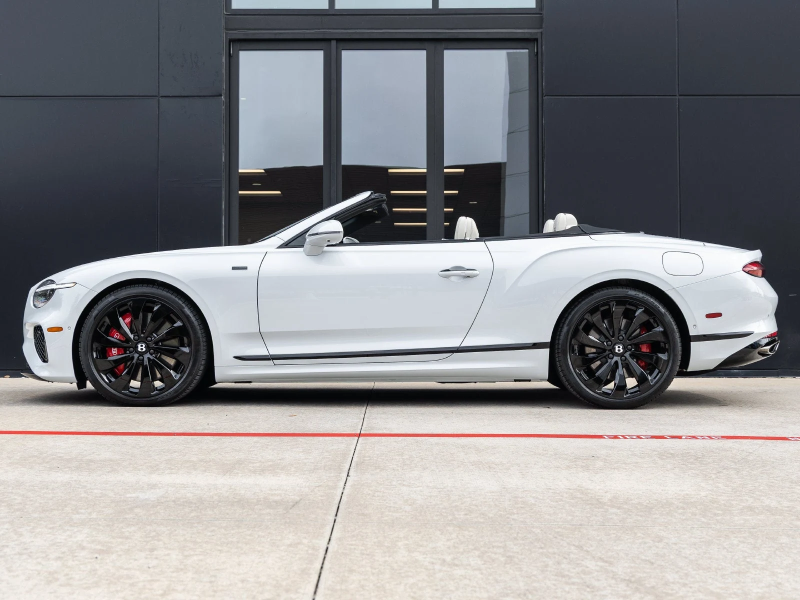 2025 Bentley Continental GTC V8 (3rd Generation), 10/30
