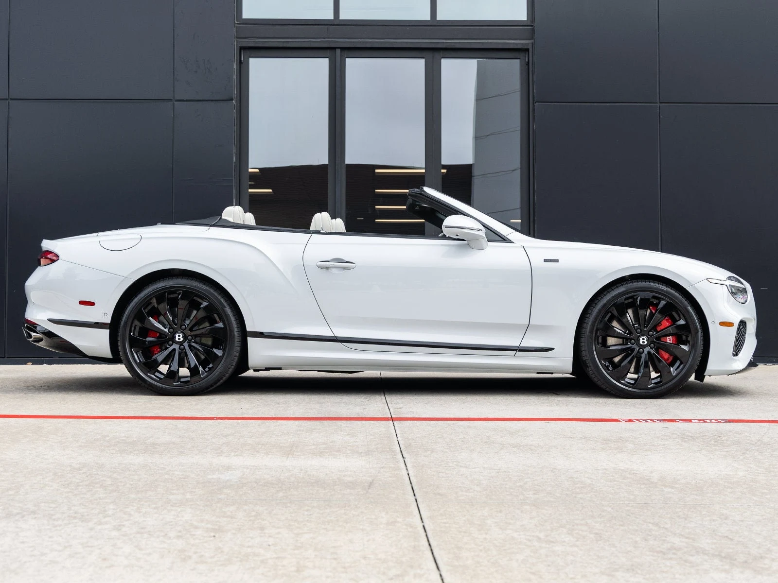 2025 Bentley Continental GTC V8 (3rd Generation), 11/30