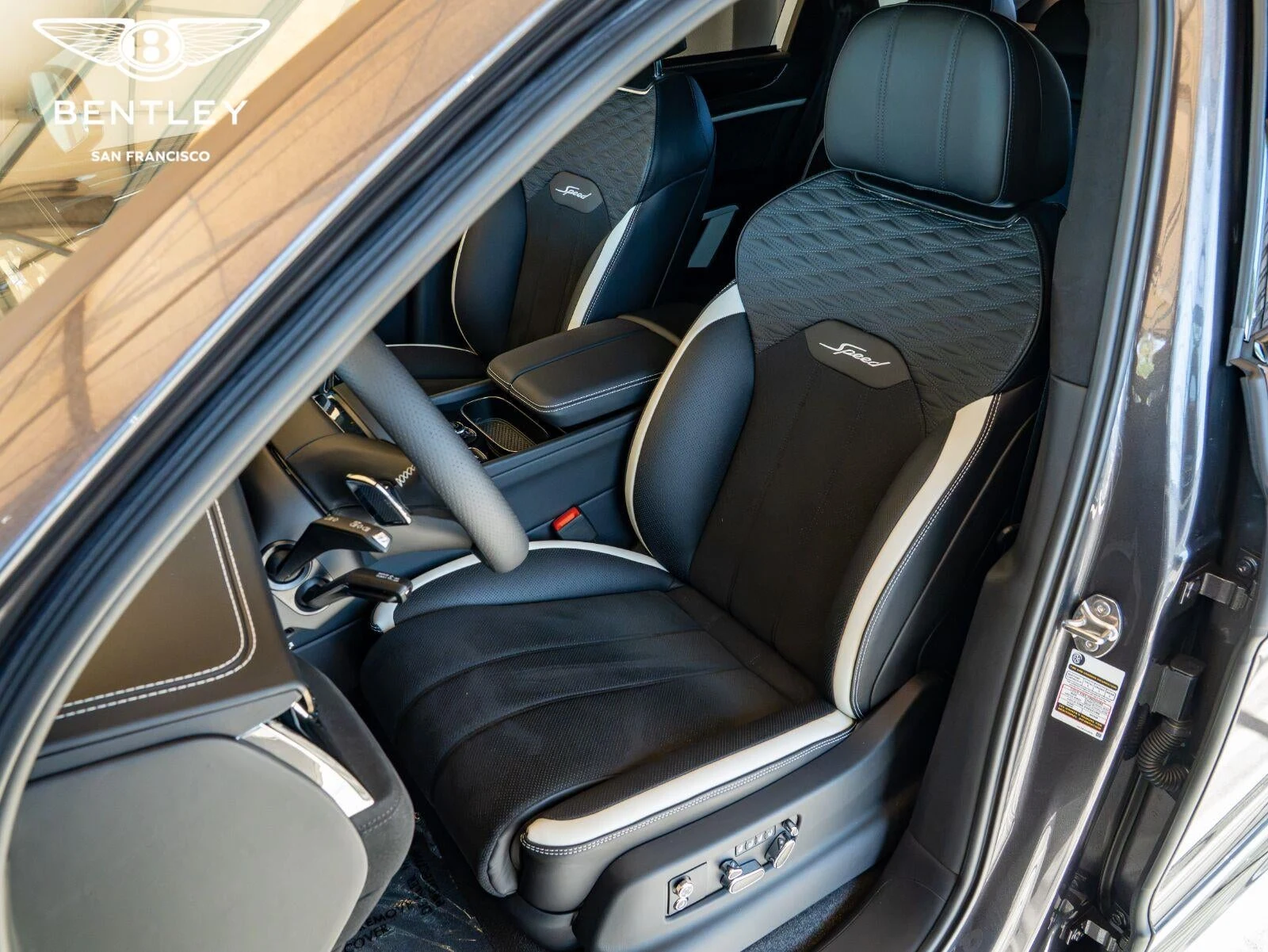 2026 Bentley Bentayga Speed, 11/30