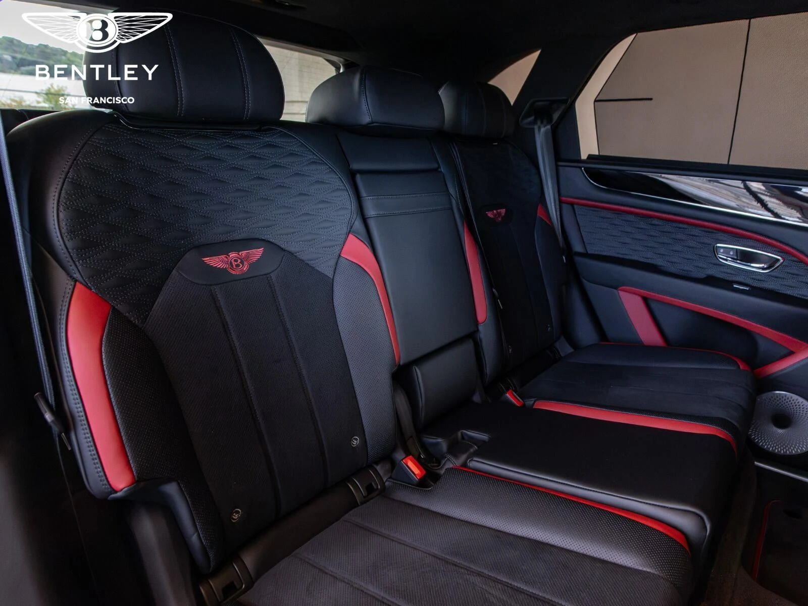 2026 Bentley Bentayga Speed, 28/30