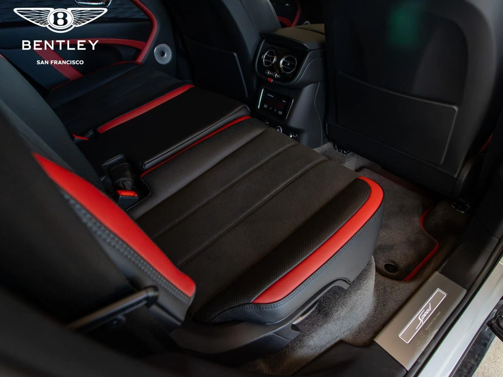 2026 Bentley Bentayga Speed, 29/30