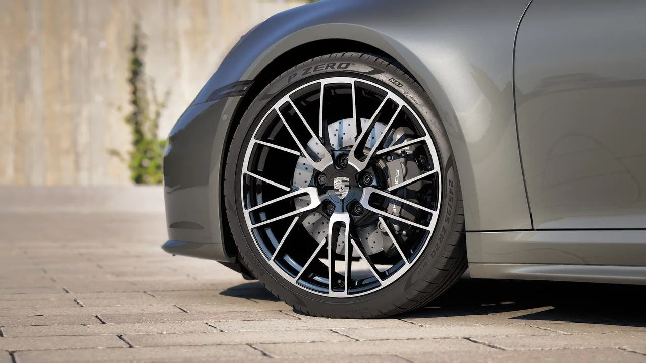 2026 Porsche 911 Carrera (992.2), 10/14