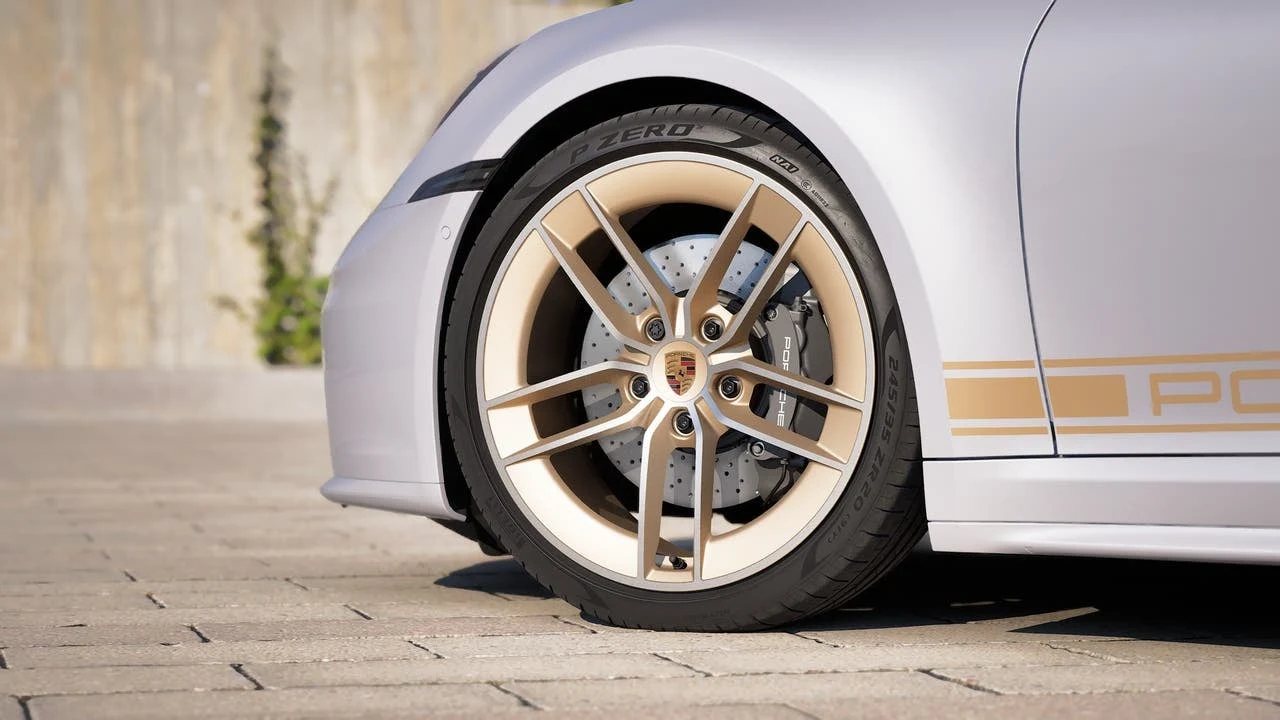 2027 Porsche 911 Carrera (992.2), 10/14