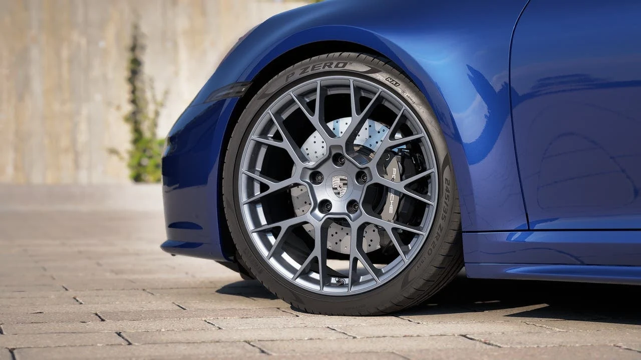2027 Porsche 911 Carrera T (992.2), 10/14