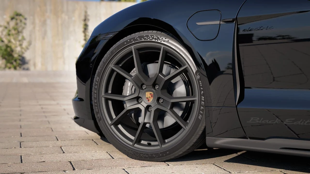 2026 Porsche Taycan 4 Black Edition (2025 Update), 10/14