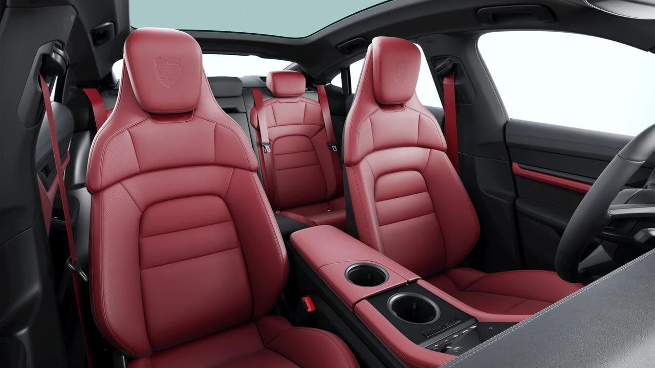 2024 Porsche Taycan Sedan (2025 Update), 10/10