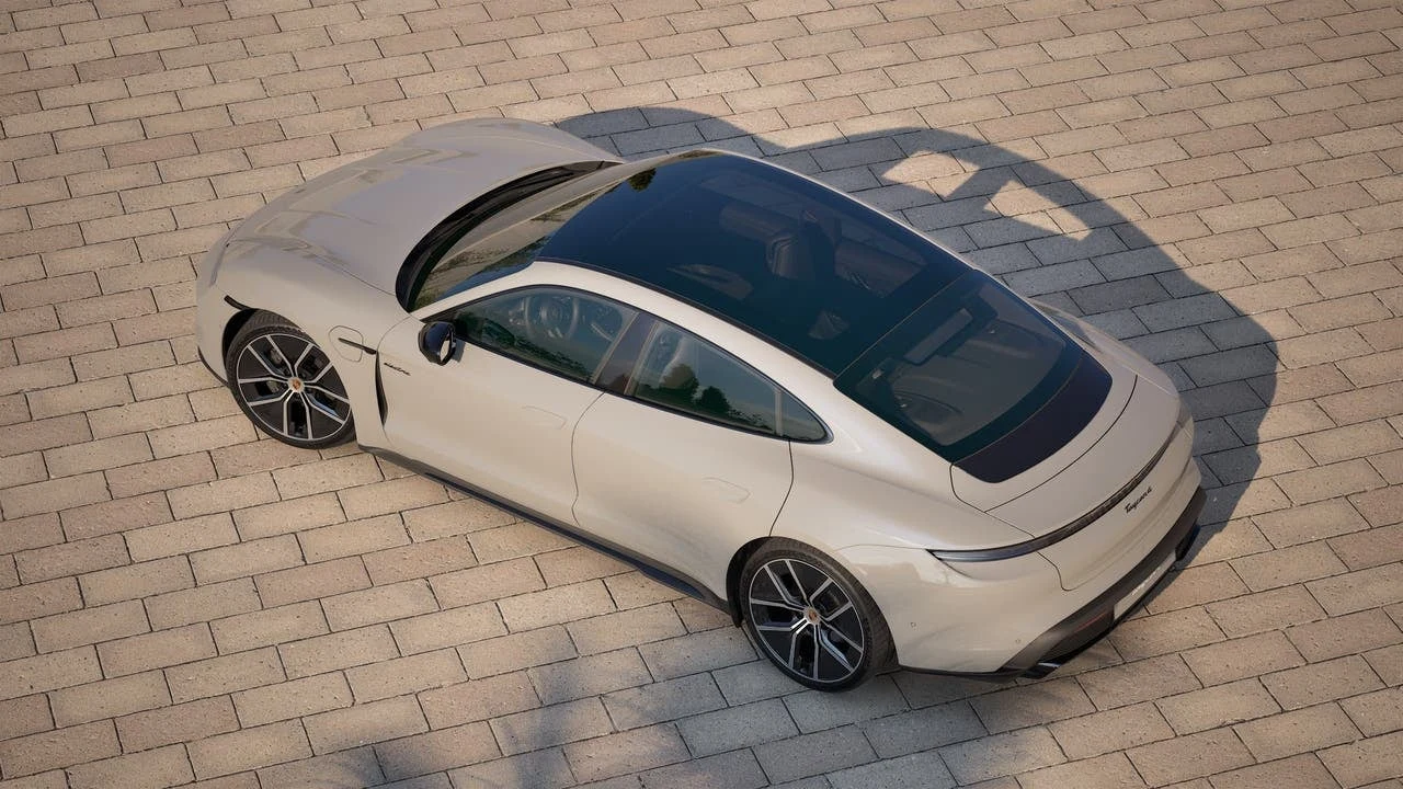 2026 Porsche Taycan 4 Black Edition (2025 Update), 4/14