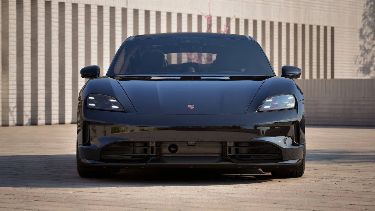 2026 Porsche Taycan 4 Black Edition (2025 Update), 8/14