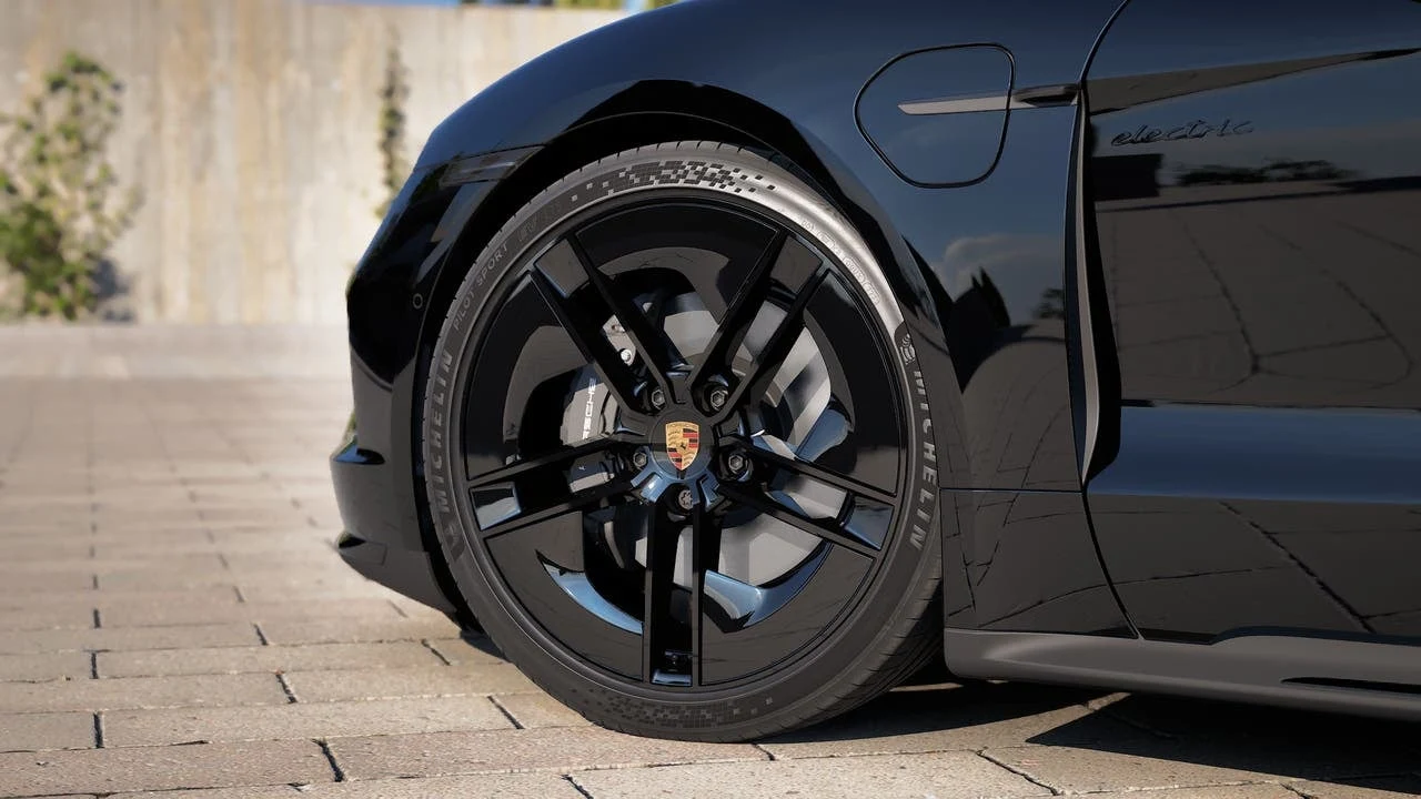 2026 Porsche Taycan 4 Black Edition (2025 Update), 10/14