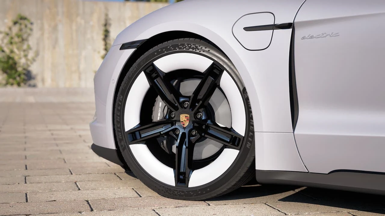2026 Porsche Taycan 4 Sedan (2025 Update), 10/14