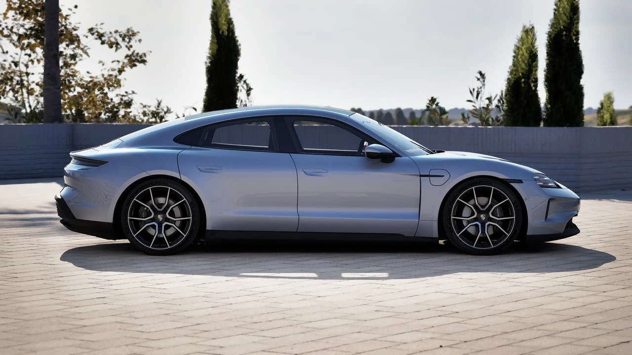 2026 Porsche Taycan 4 Sedan (2025 Update), 6/14