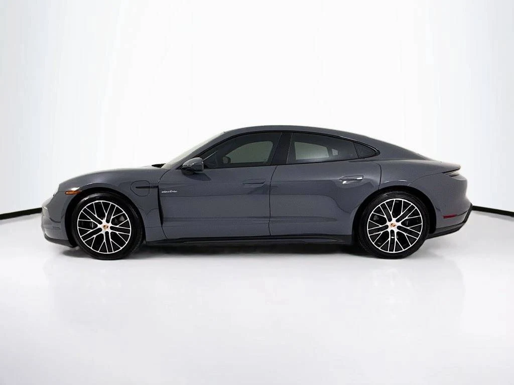 2026 Porsche Taycan 4 Sedan (2025 Update), 2/30