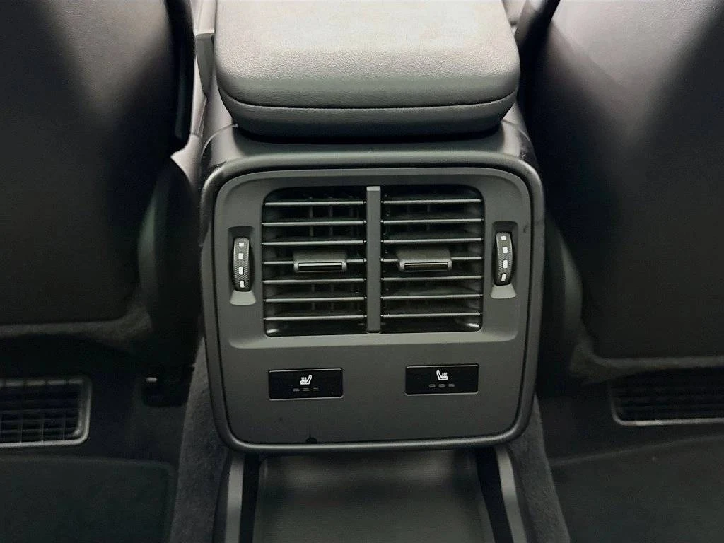 2026 Porsche Taycan 4 Sedan (2025 Update), 27/30