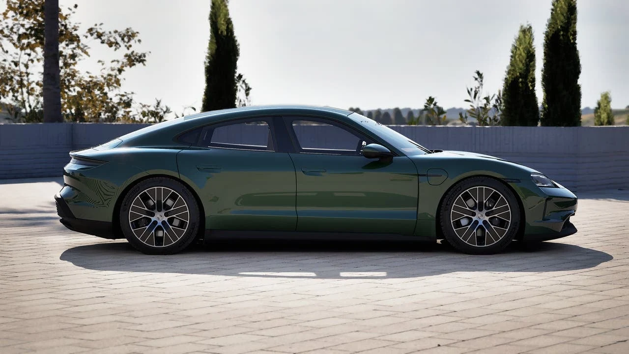 2026 Porsche Taycan 4 Sedan (2025 Update), 6/14