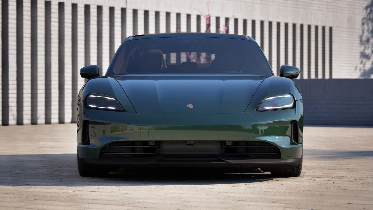 2026 Porsche Taycan 4 Sedan (2025 Update), 8/14