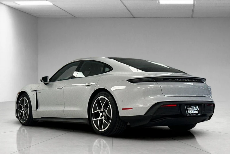2025 Porsche Taycan Sedan (2025 Update), 3/28