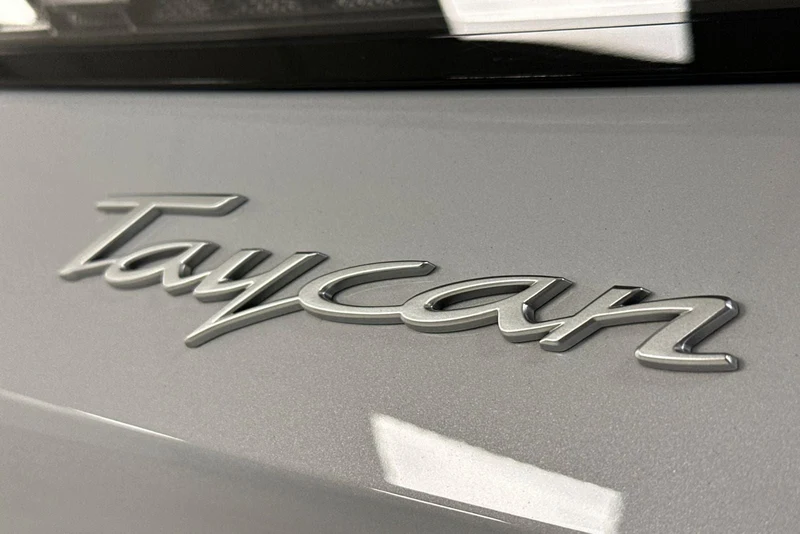 2025 Porsche Taycan Sedan (2025 Update), 26/28
