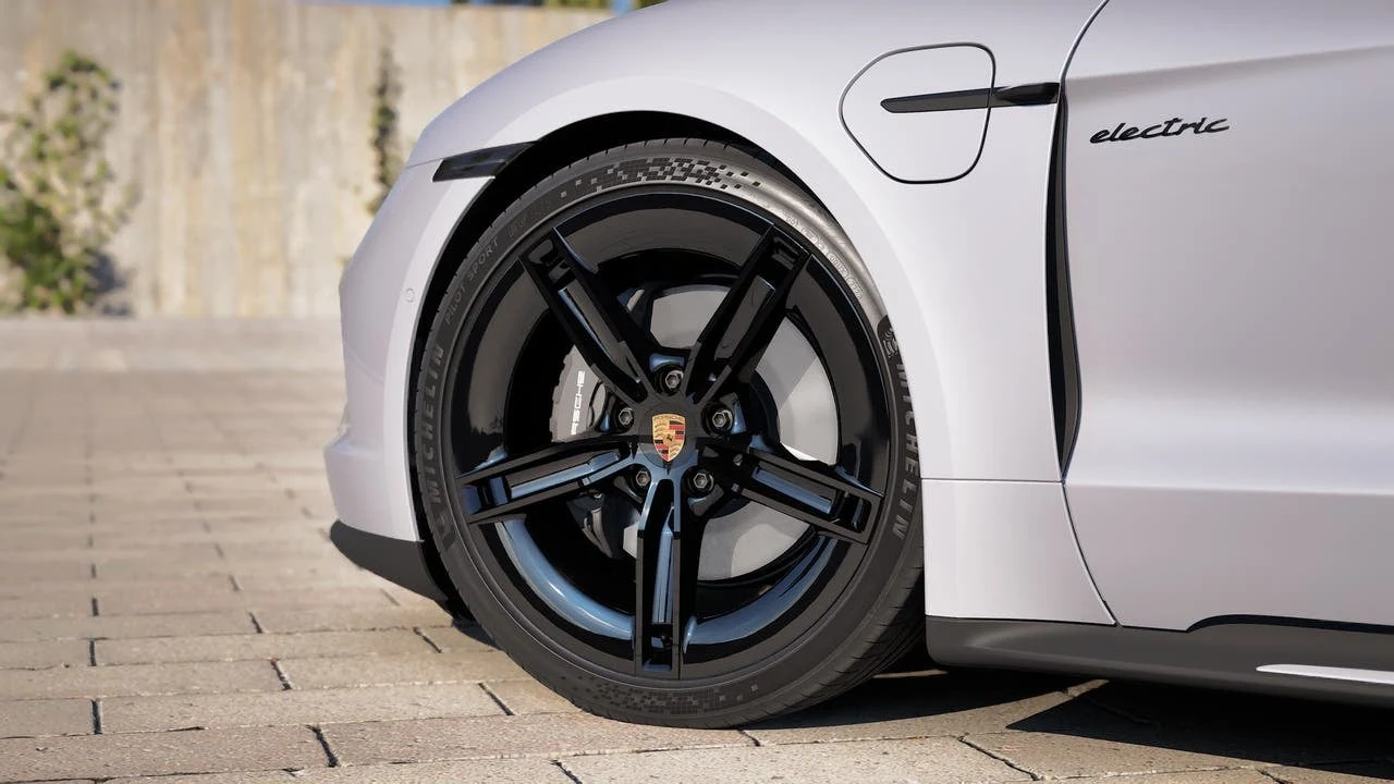 2026 Porsche Taycan Sedan (2025 Update), 10/14
