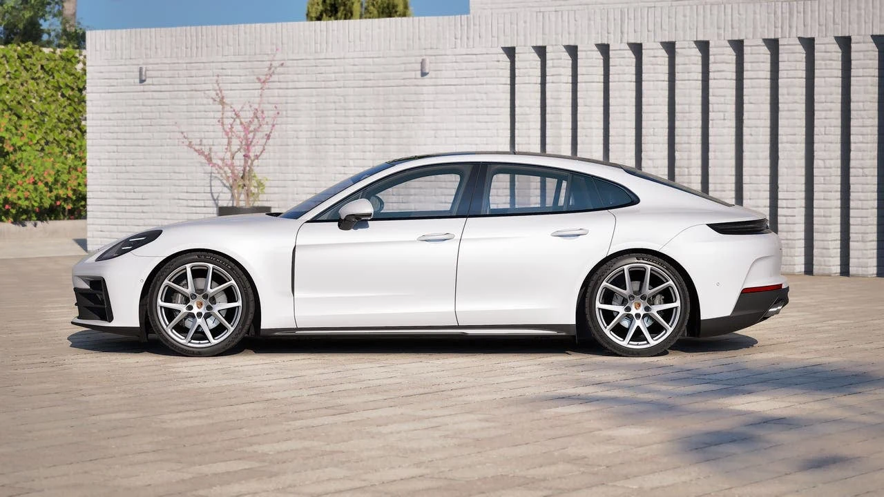 2027 Porsche Panamera 4 (976), 2/14