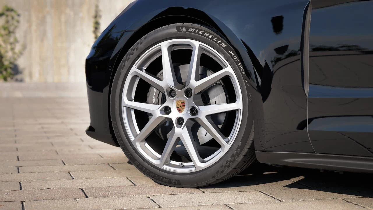 2027 Porsche Panamera 4 (976), 10/14
