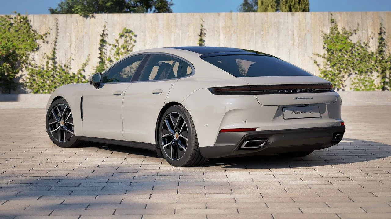 2027 Porsche Panamera 4 (976), 3/14