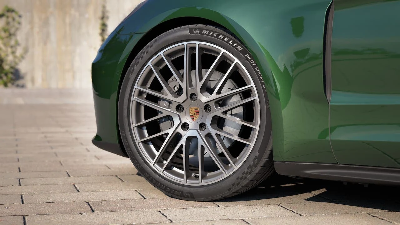 2027 Porsche Panamera 4 (976), 10/14